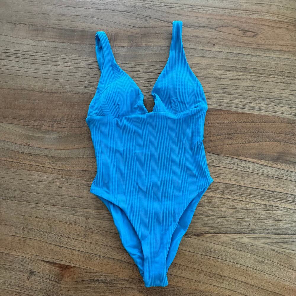 L*Space Katniss Ribbed One Piece Swimsuit - Size XS - Picture 1 of 8